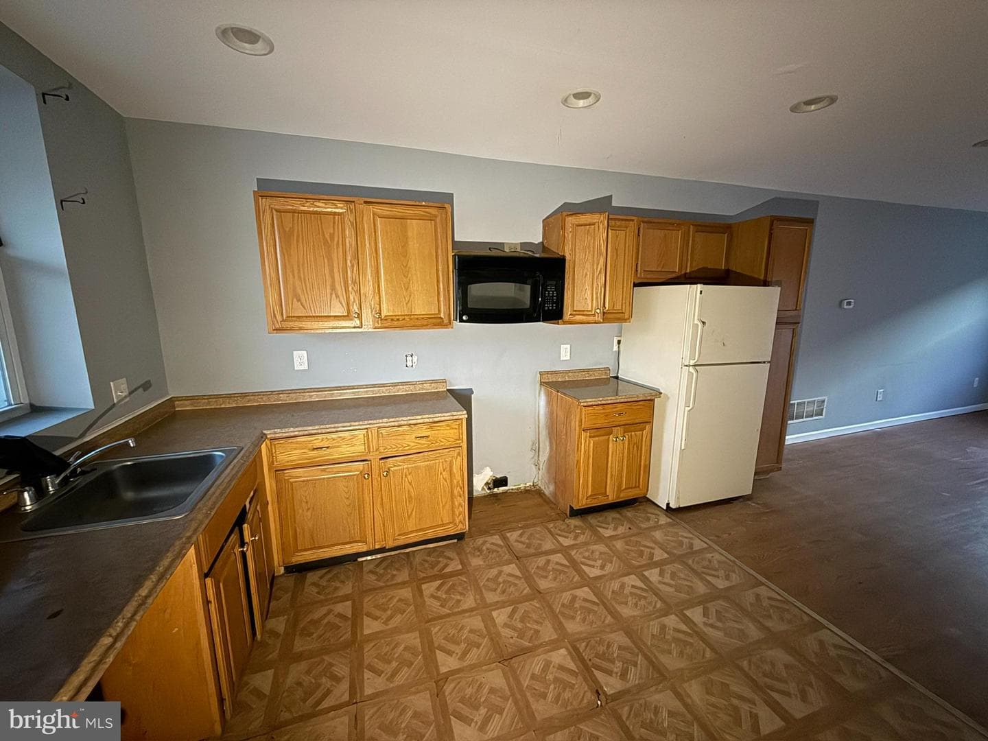 117 N Janney Street photo 4