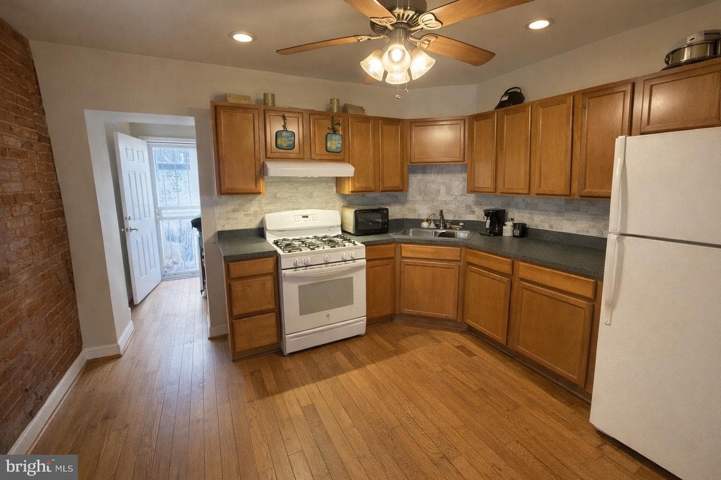 2724 Wilkens Avenue photo 3