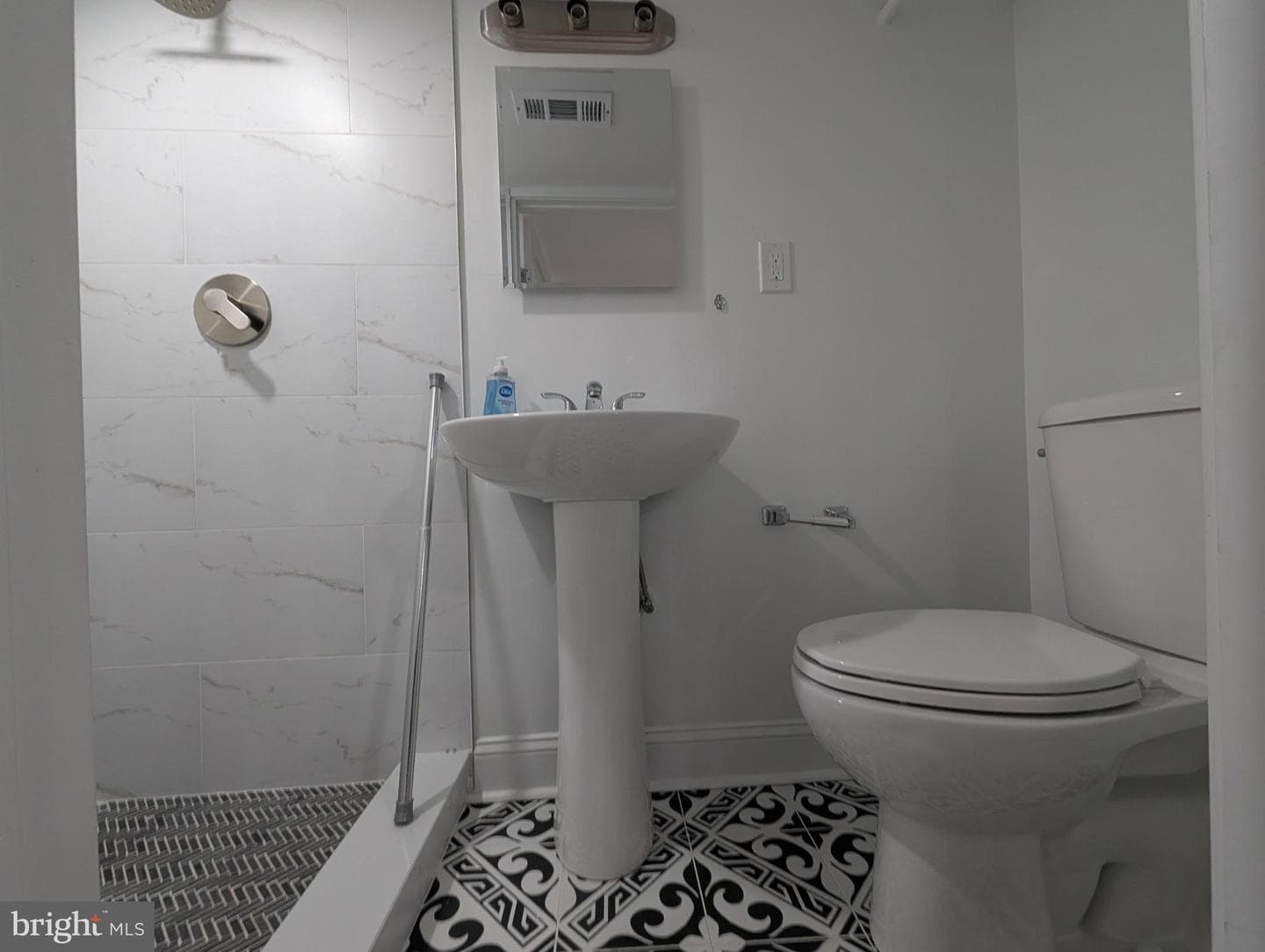 410 Annabel Ave photo 9