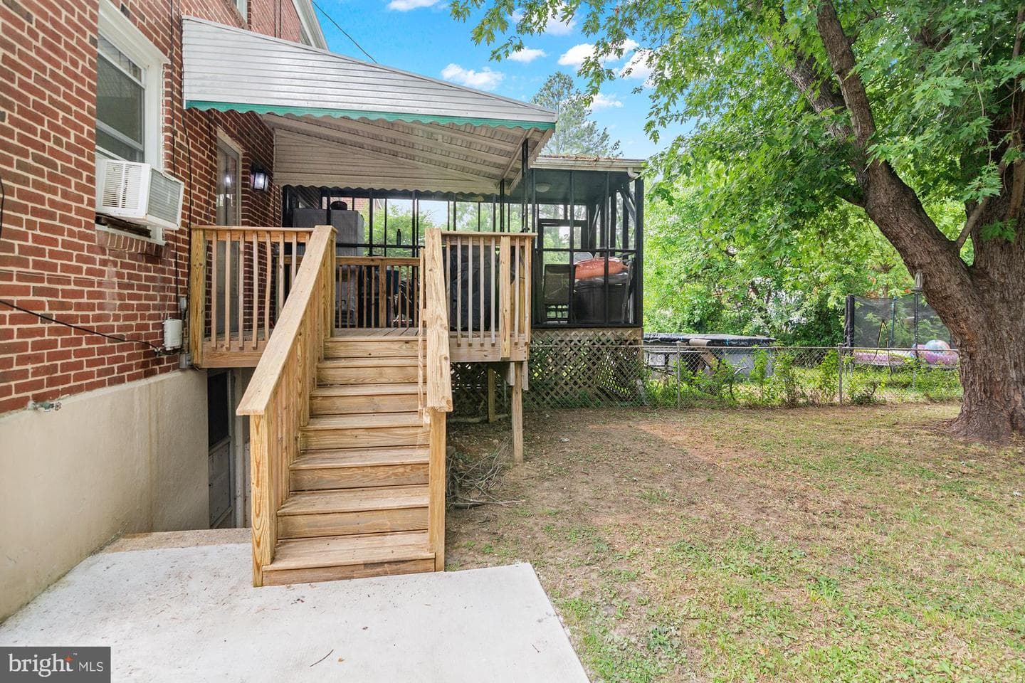 3234 E Northern Parkway photo 18