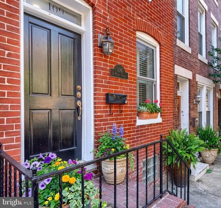 109 E West Street, Baltimore