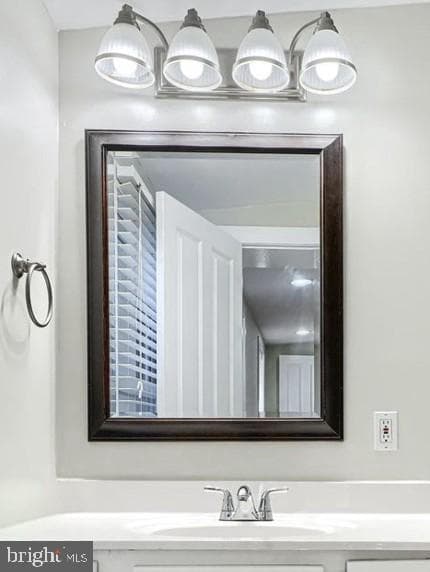 109 E West Street photo 22