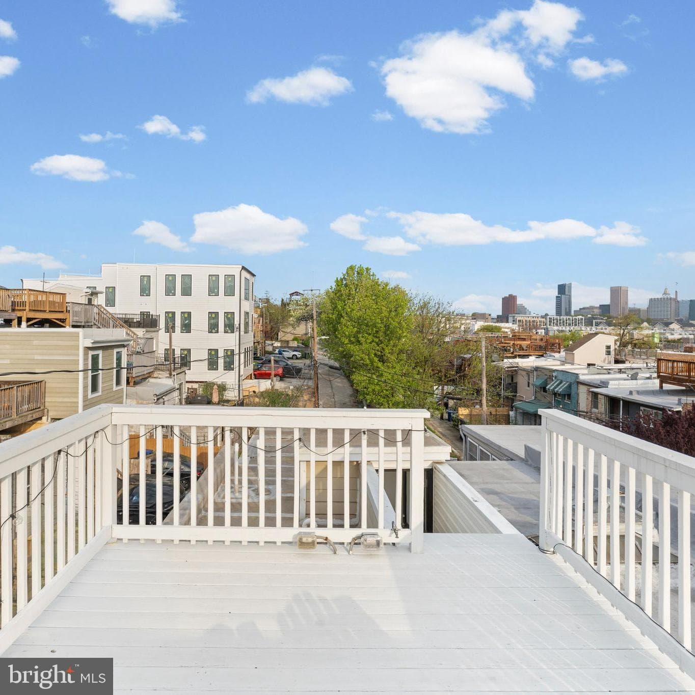 1452 Boyle Street photo 34