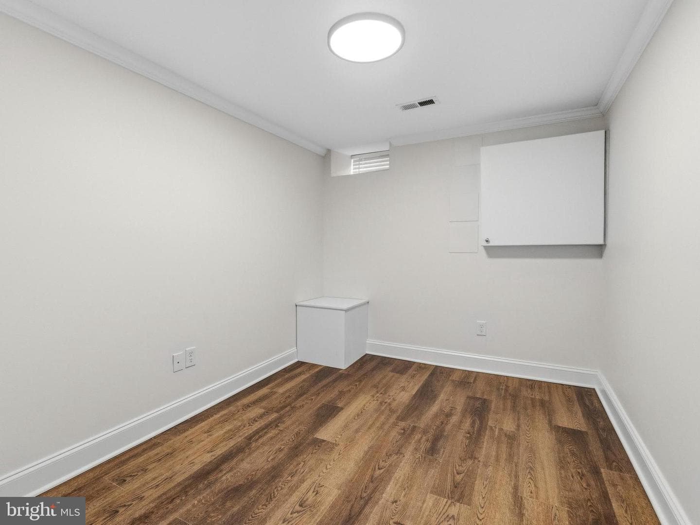 1452 Boyle Street photo 35