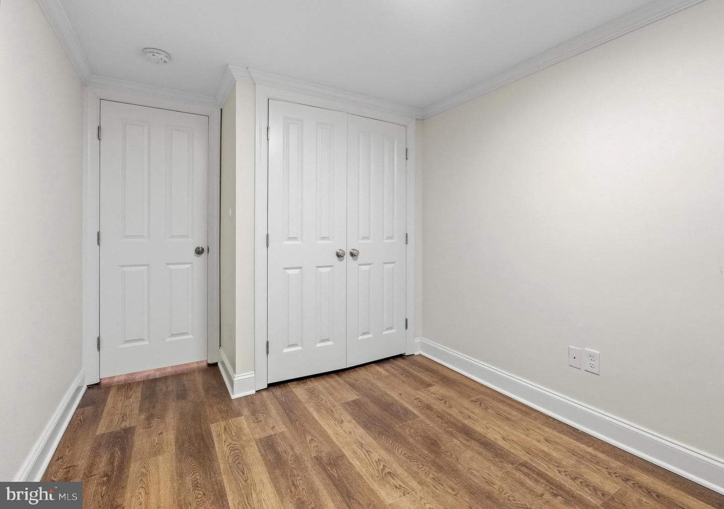 1452 Boyle Street photo 36