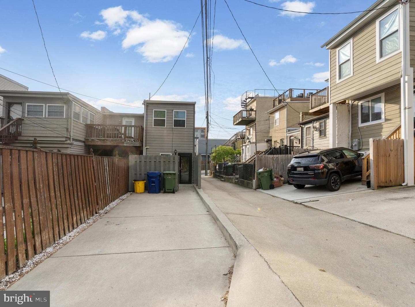 1452 Boyle Street photo 40