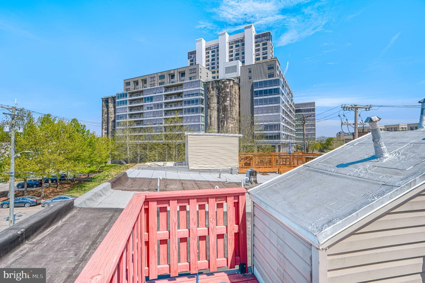 1411 Reynolds Street photo 35