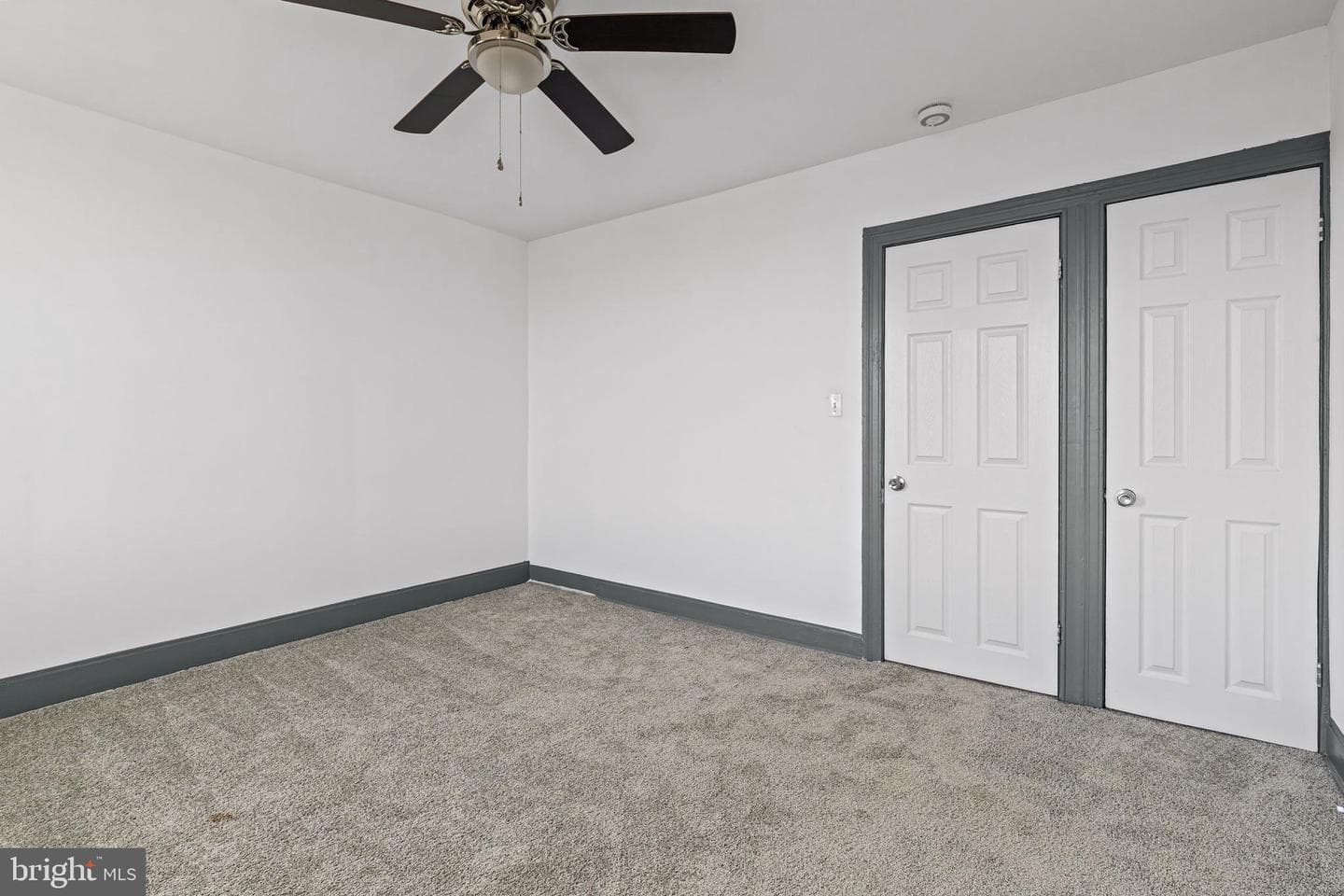 2611 E Hoffman Street photo 10