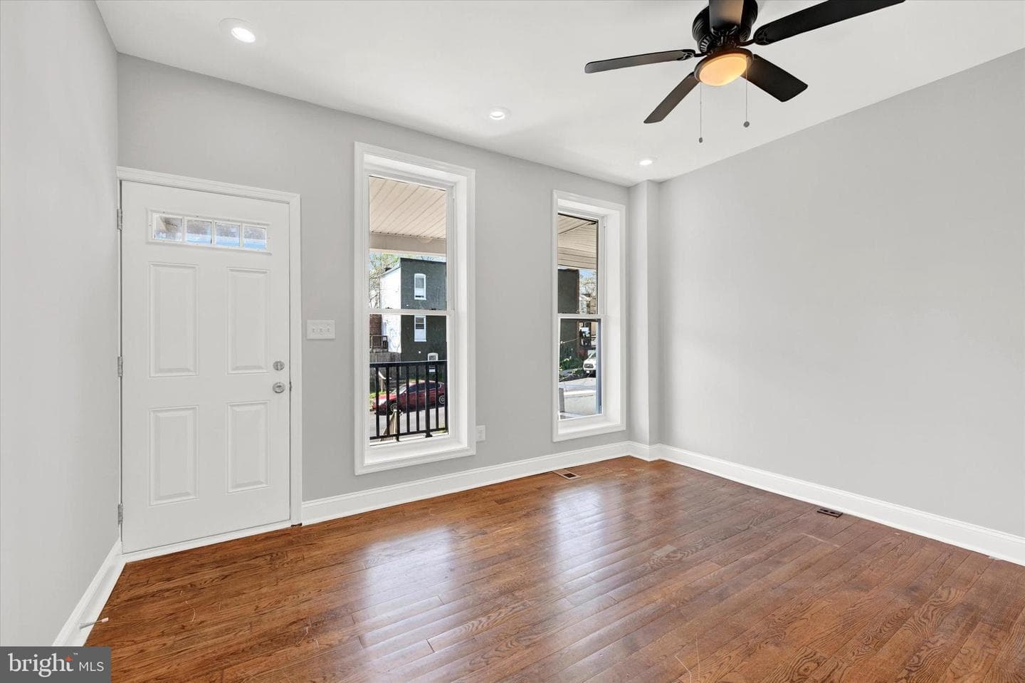 2423 Denison Street photo 3