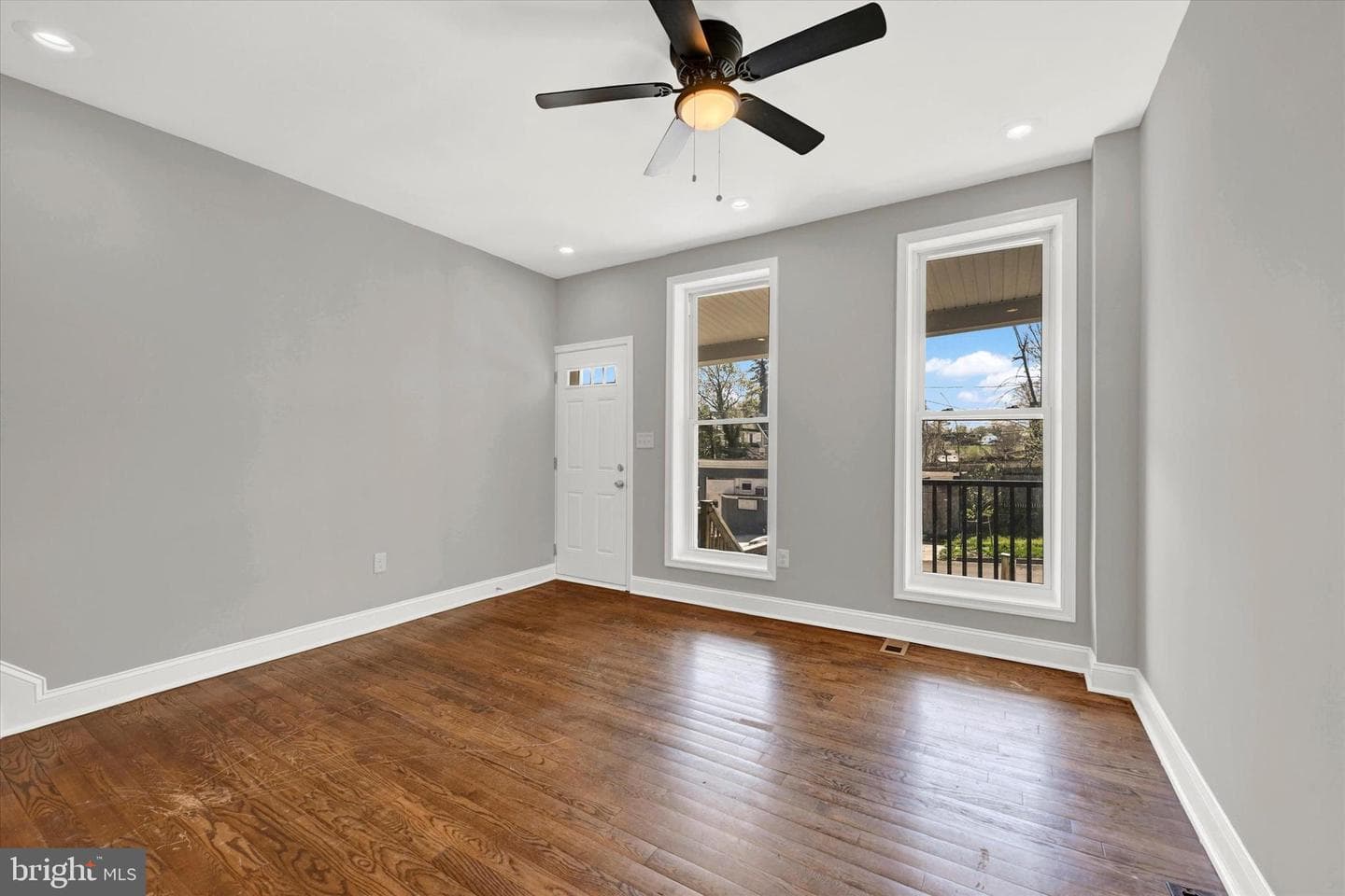 2423 Denison Street photo 5