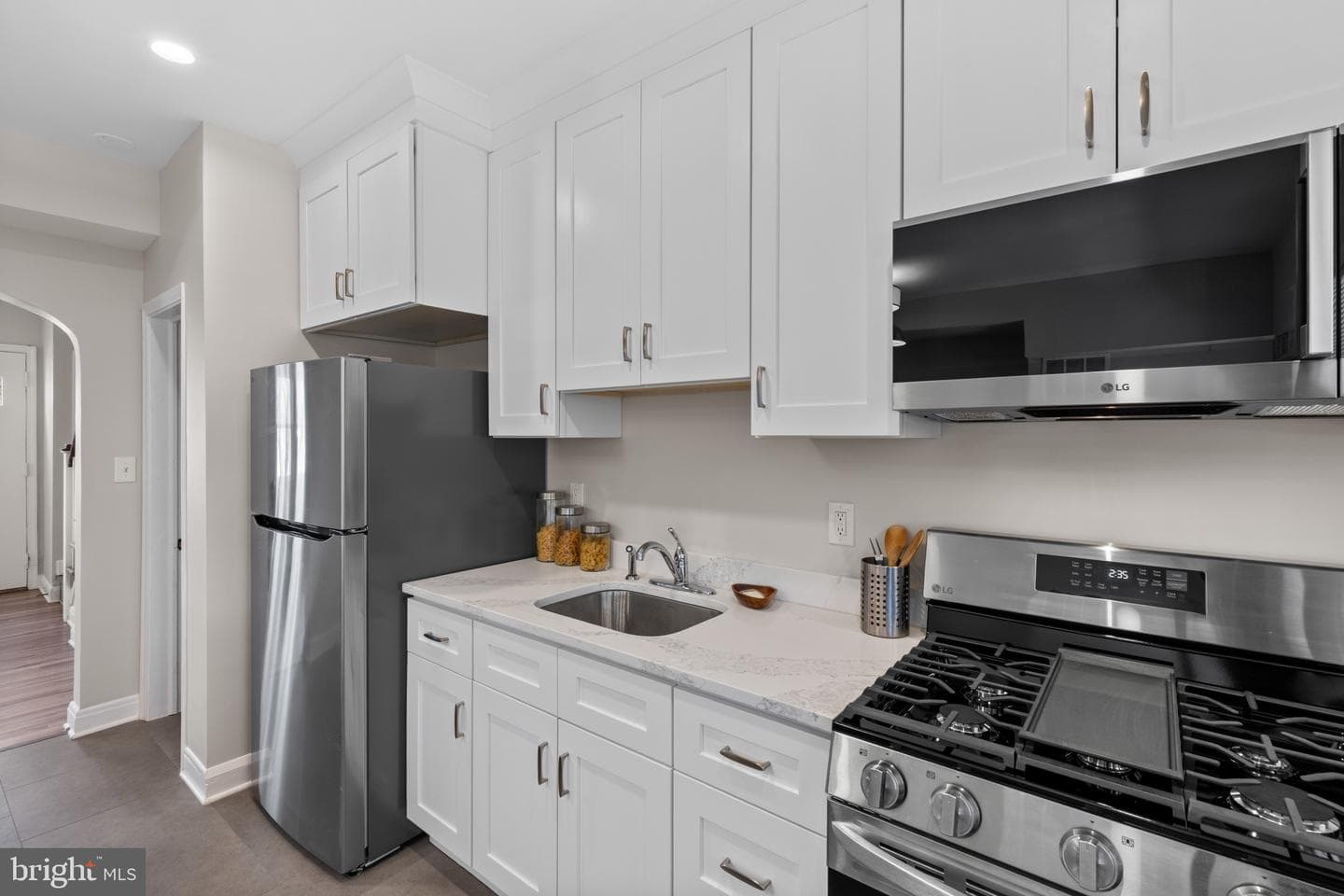 1115 Roland Heights Avenue photo 4