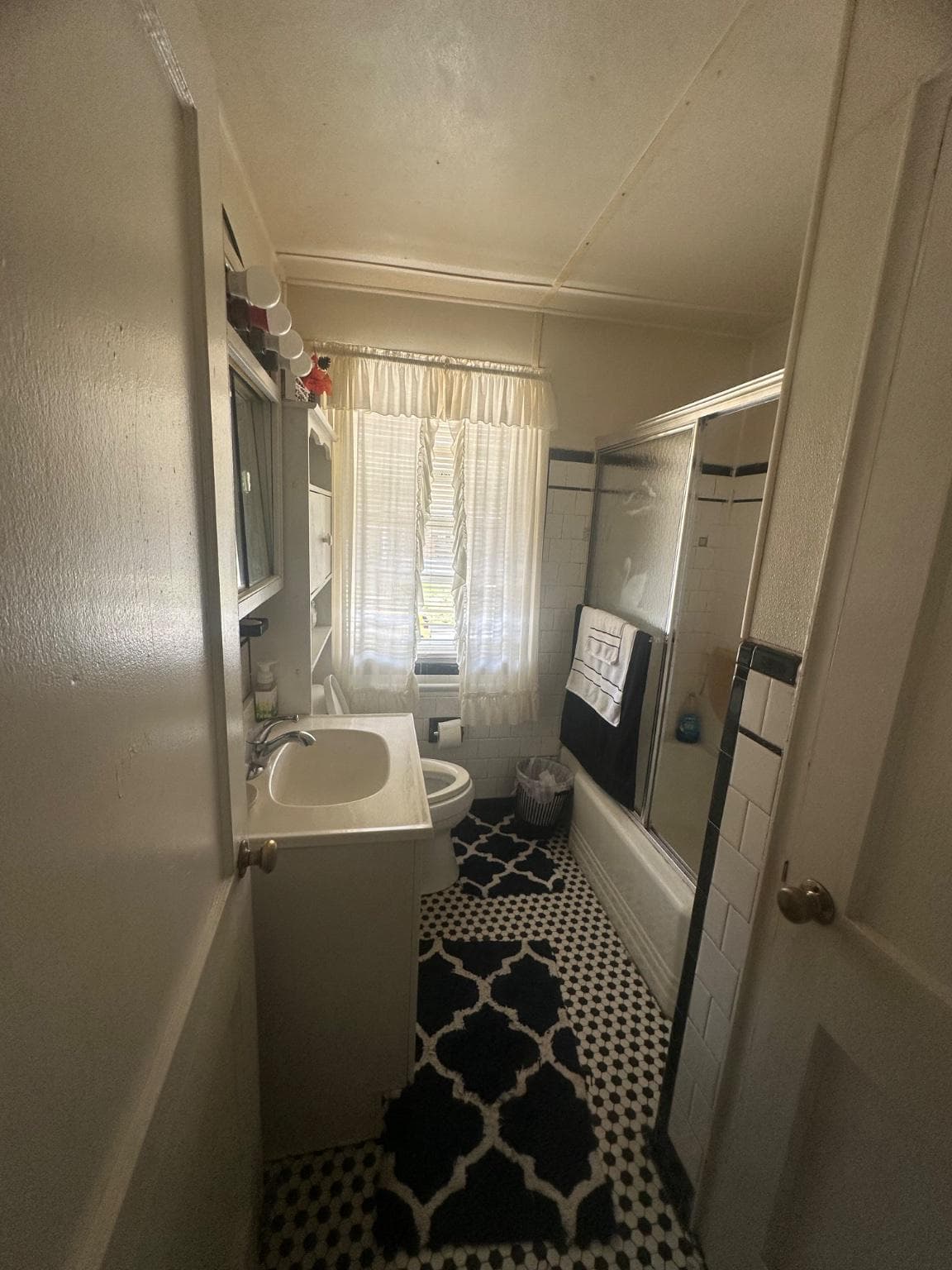 1015 Mount Holly Street photo 5