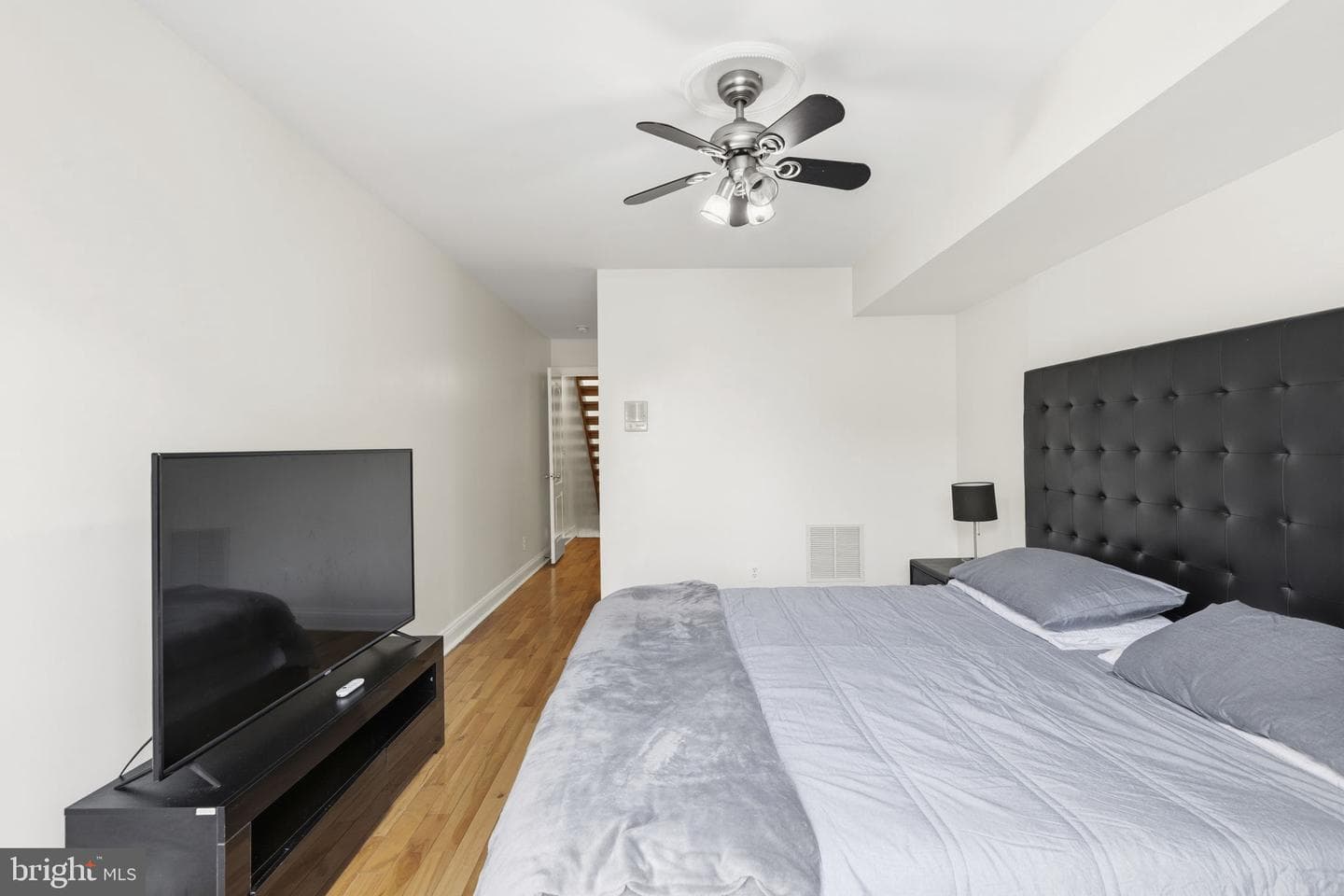 1344 Towson Street photo 15