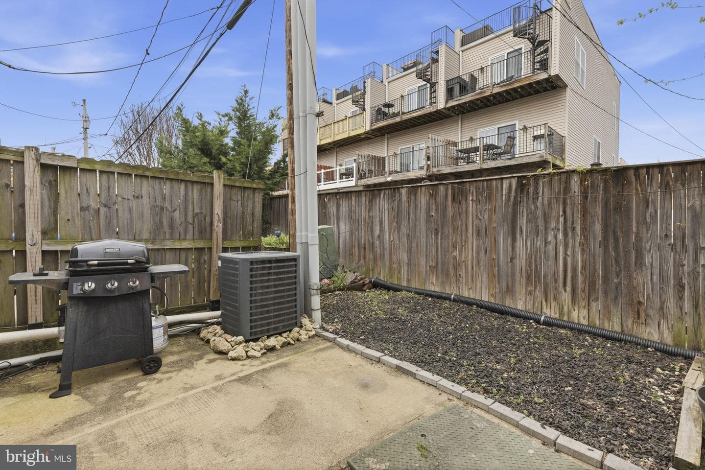 1344 Towson Street photo 32