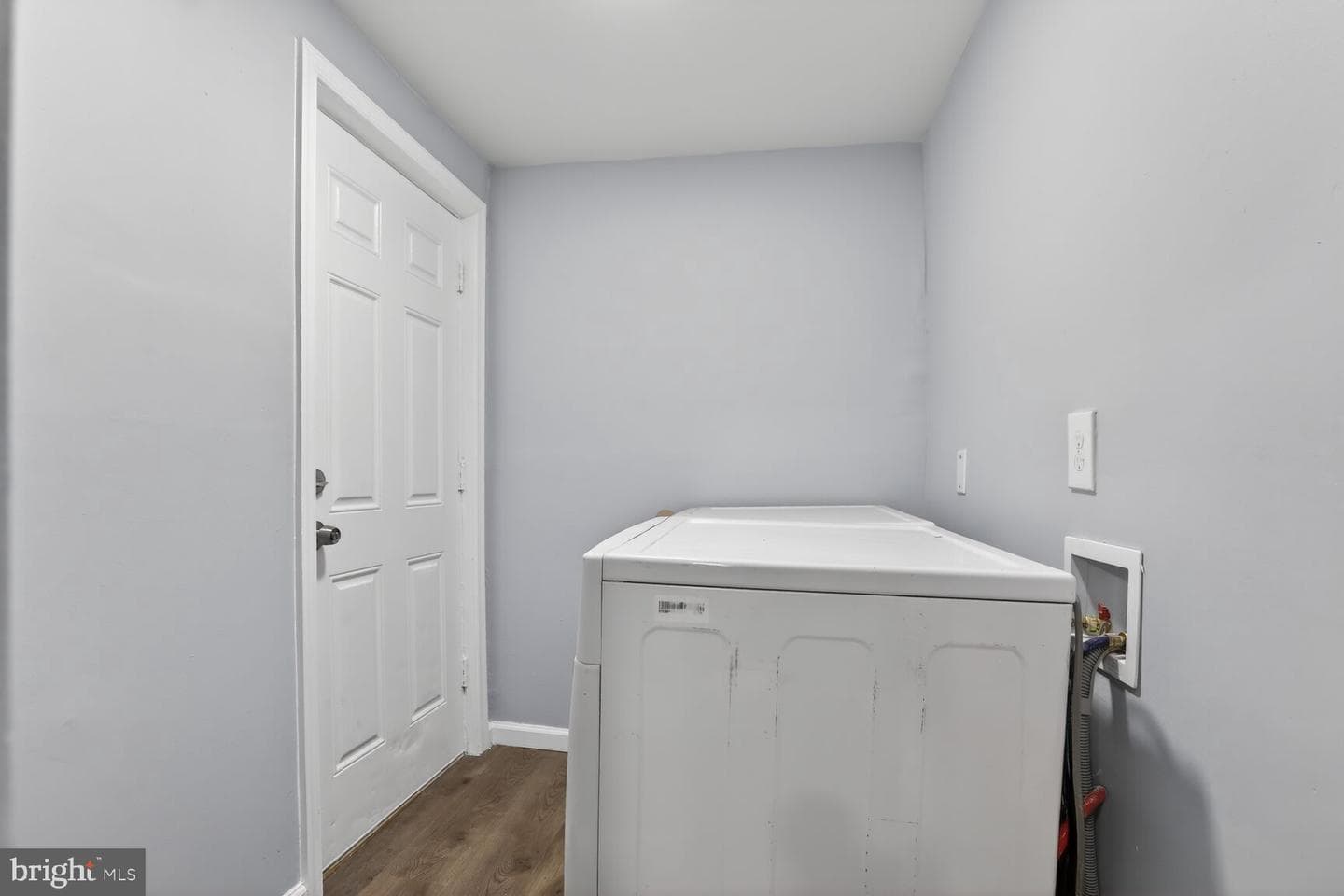 2583 W Fayette Street photo 11