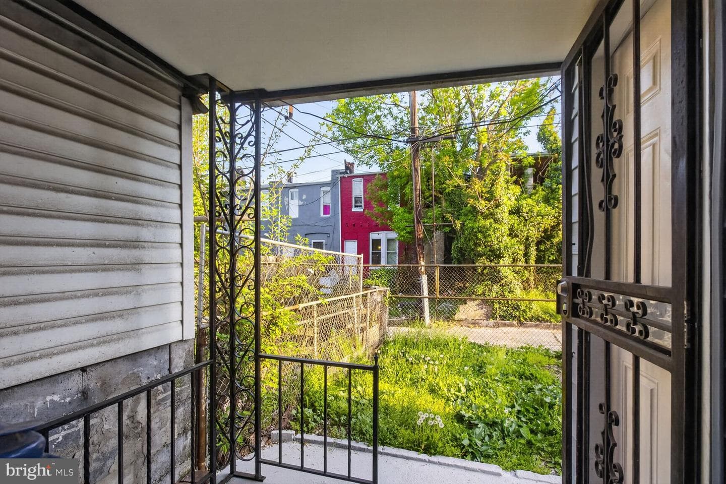 2583 W Fayette Street photo 22