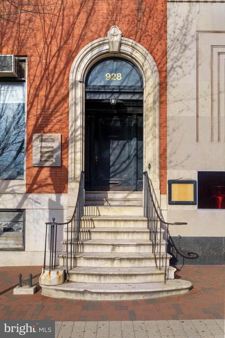 928 N Charles Street photo 28