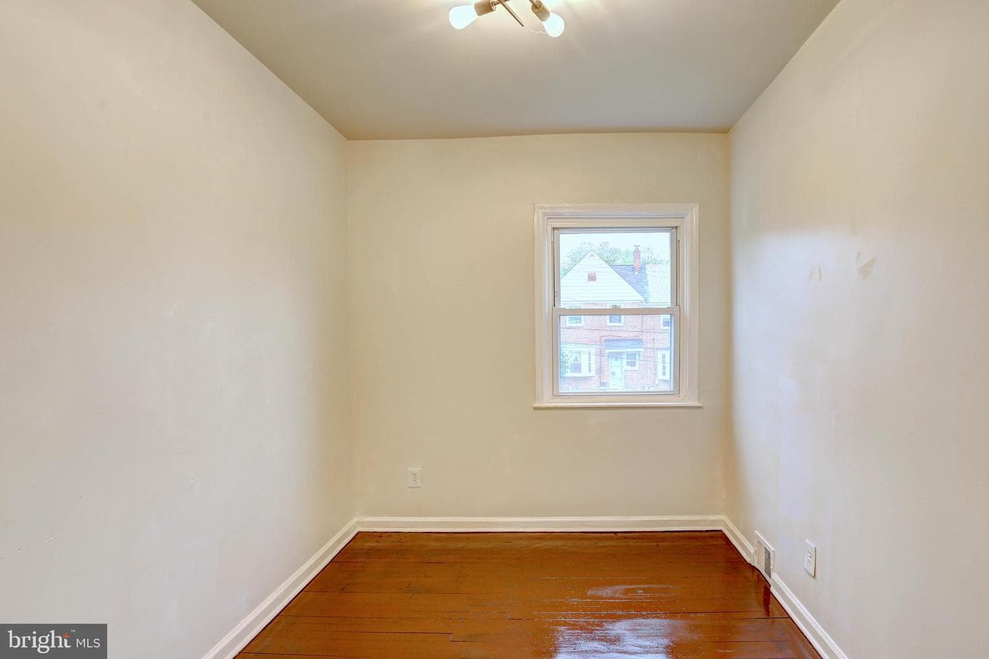 1550 Pentwood Road photo 20