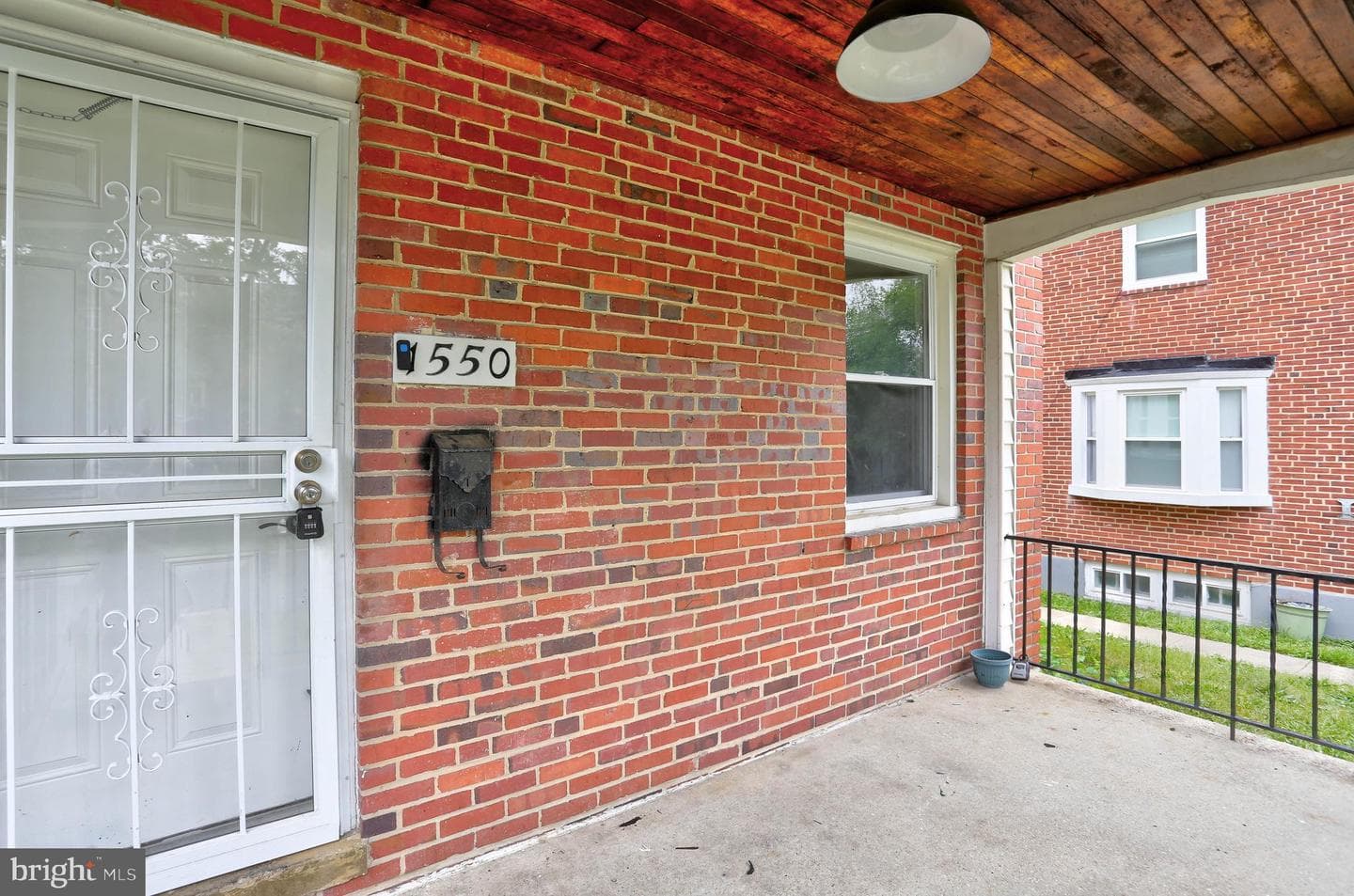 1550 Pentwood Road photo 6