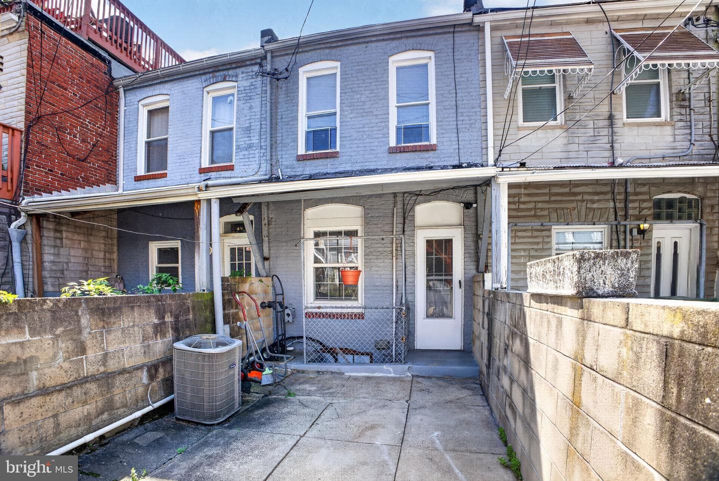 343 S Robinson Street photo 24