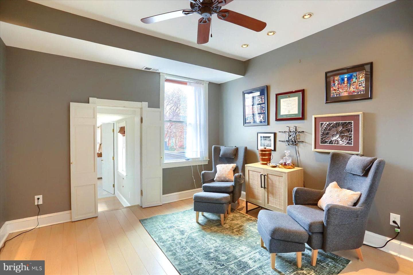 111 Barre Street W photo 16
