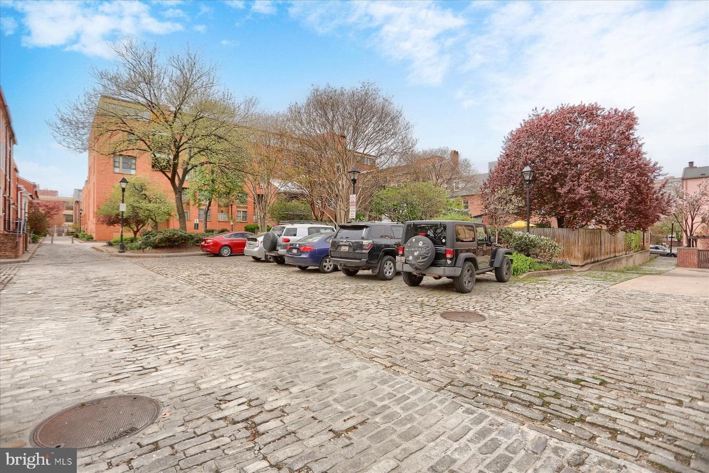 111 Barre Street W photo 28