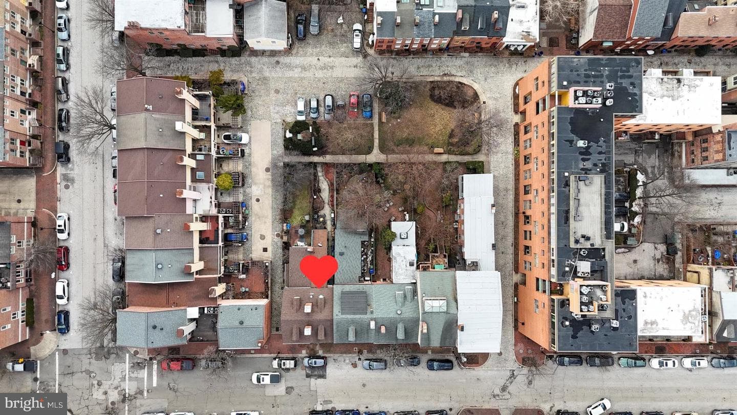 111 Barre Street W photo 40
