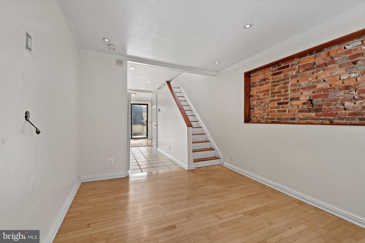 1249 Knox Court photo 4