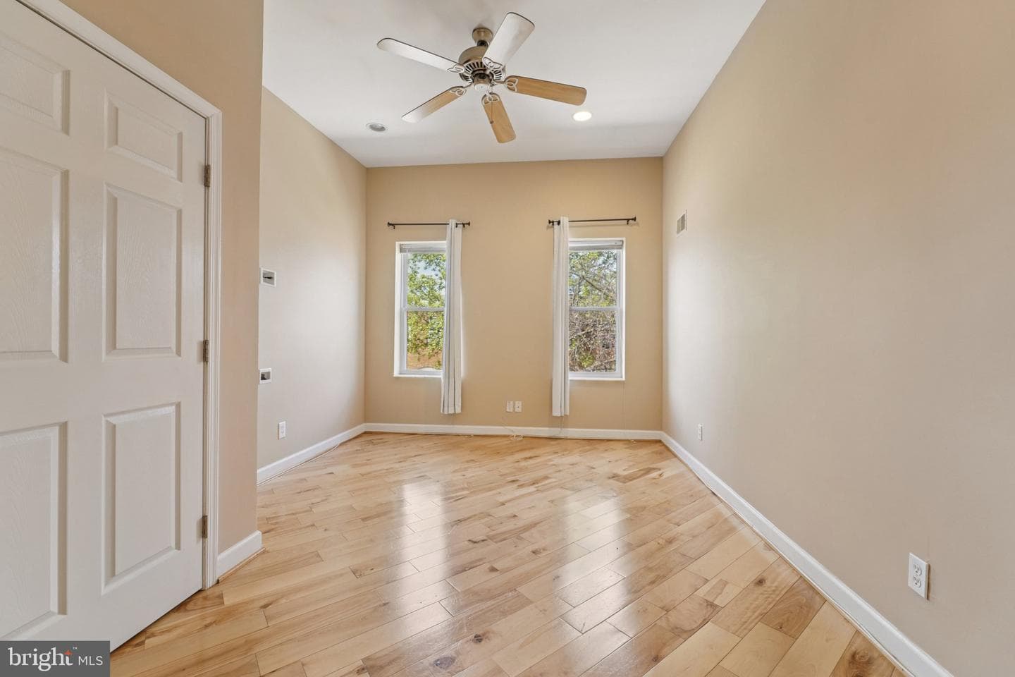 341 S Macon Street photo 19