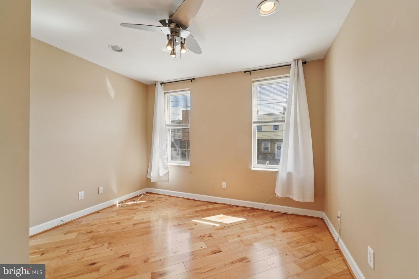 341 S Macon Street photo 22