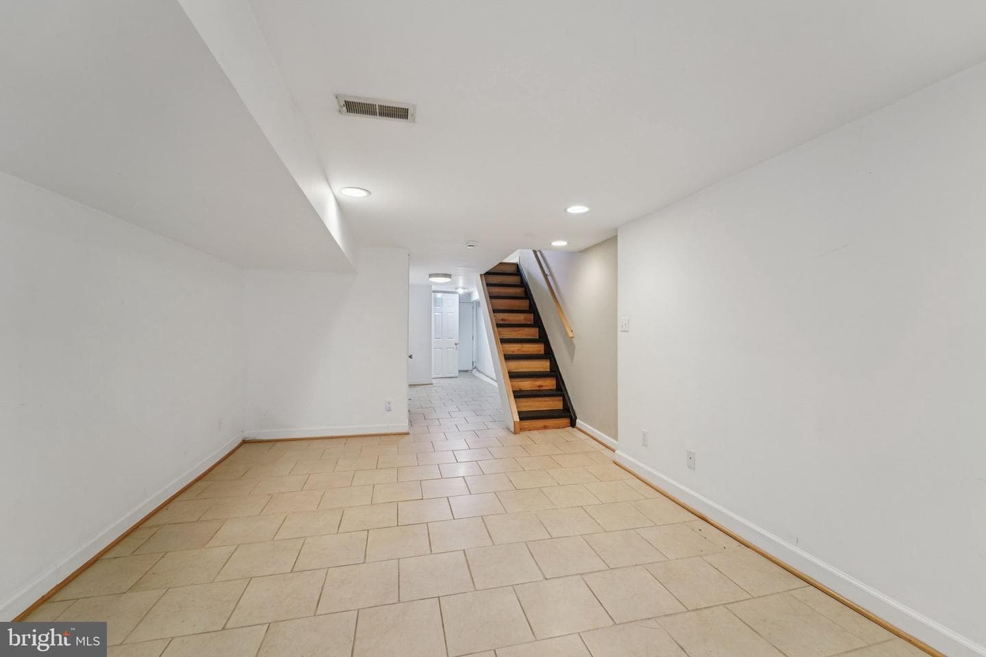 341 S Macon Street photo 27