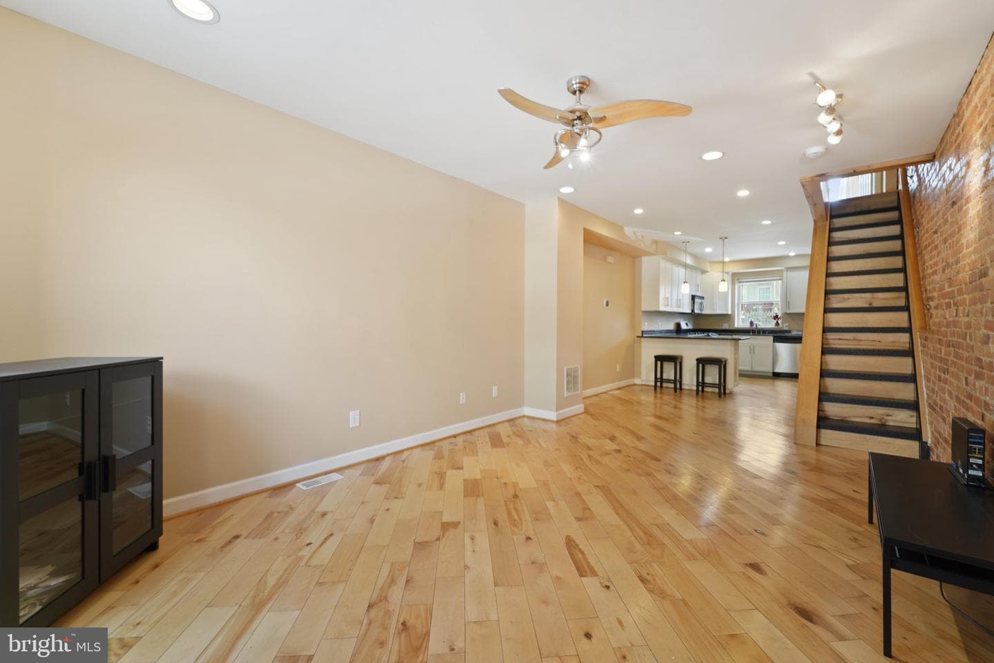 341 S Macon Street photo 9