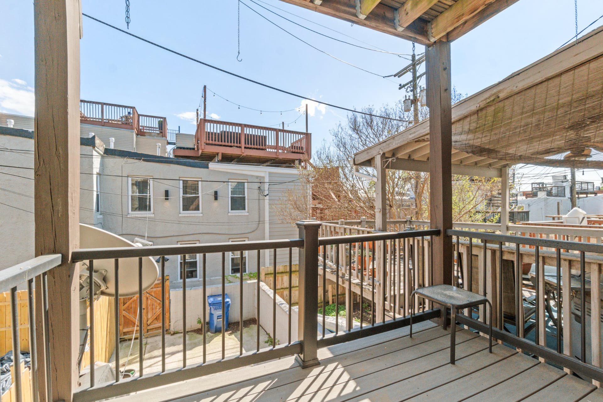 3323 Foster Avenue photo 11