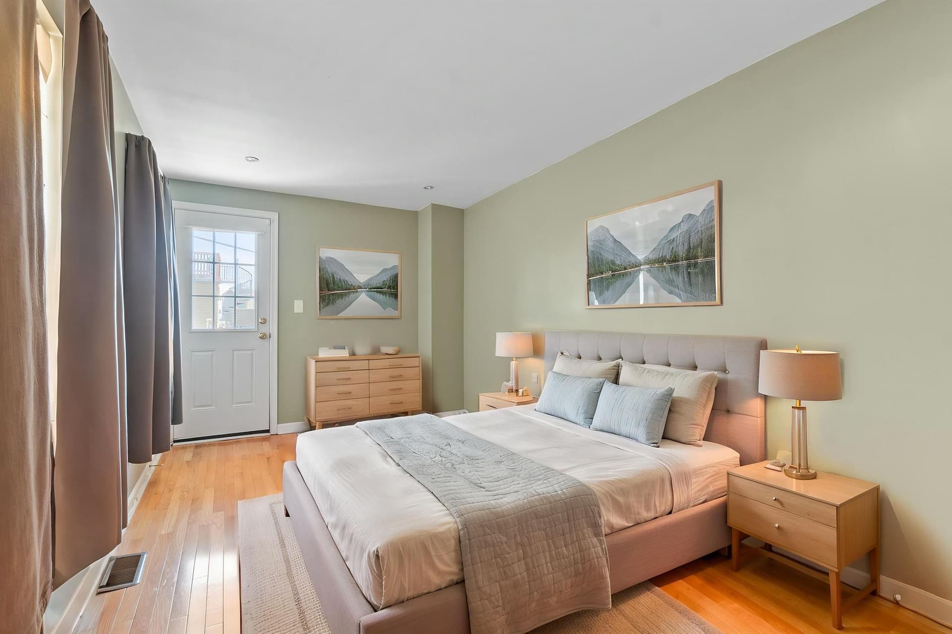 3323 Foster Avenue photo 14