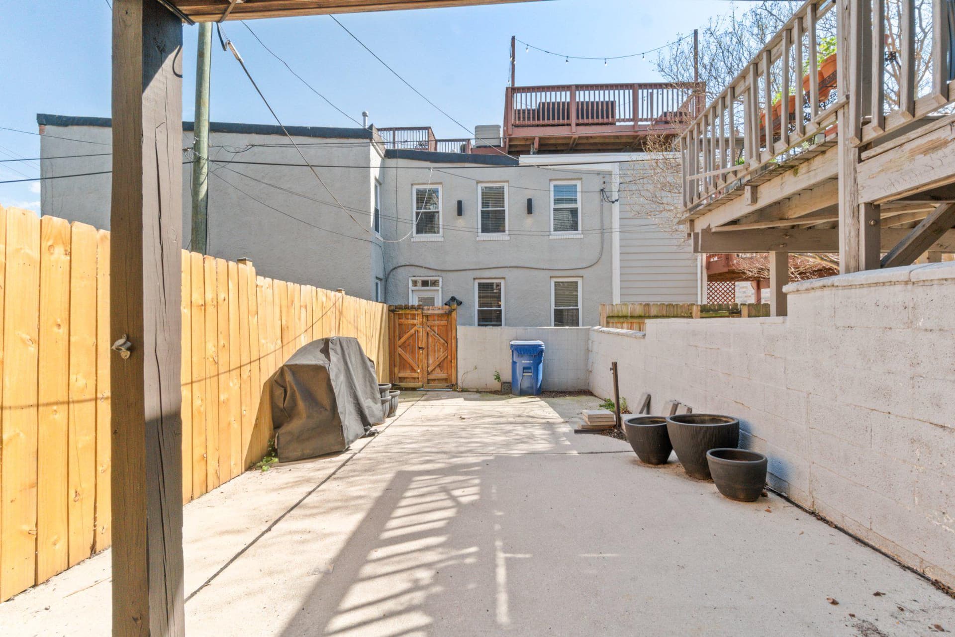 3323 Foster Avenue photo 23