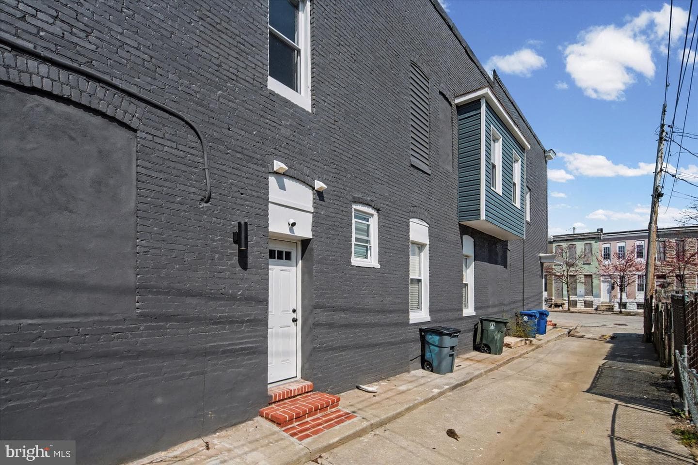 2000 N Smallwood Street photo 27