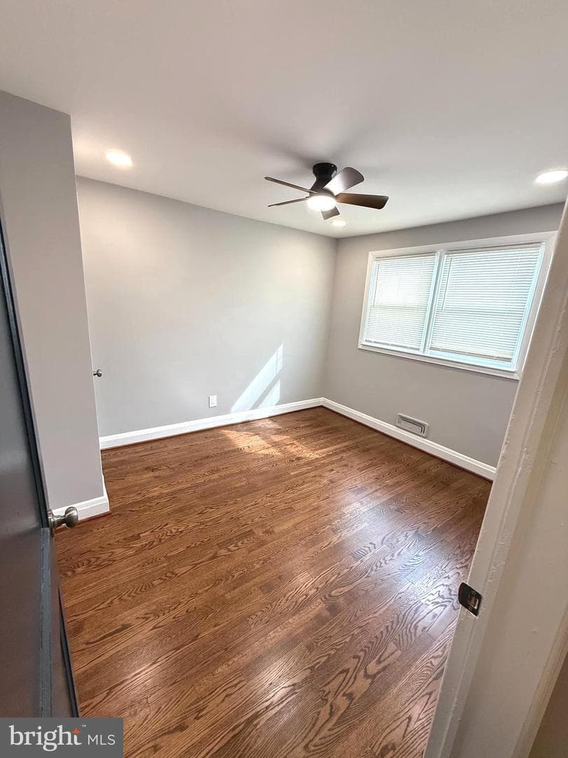 4603 Chatford Avenue photo 20