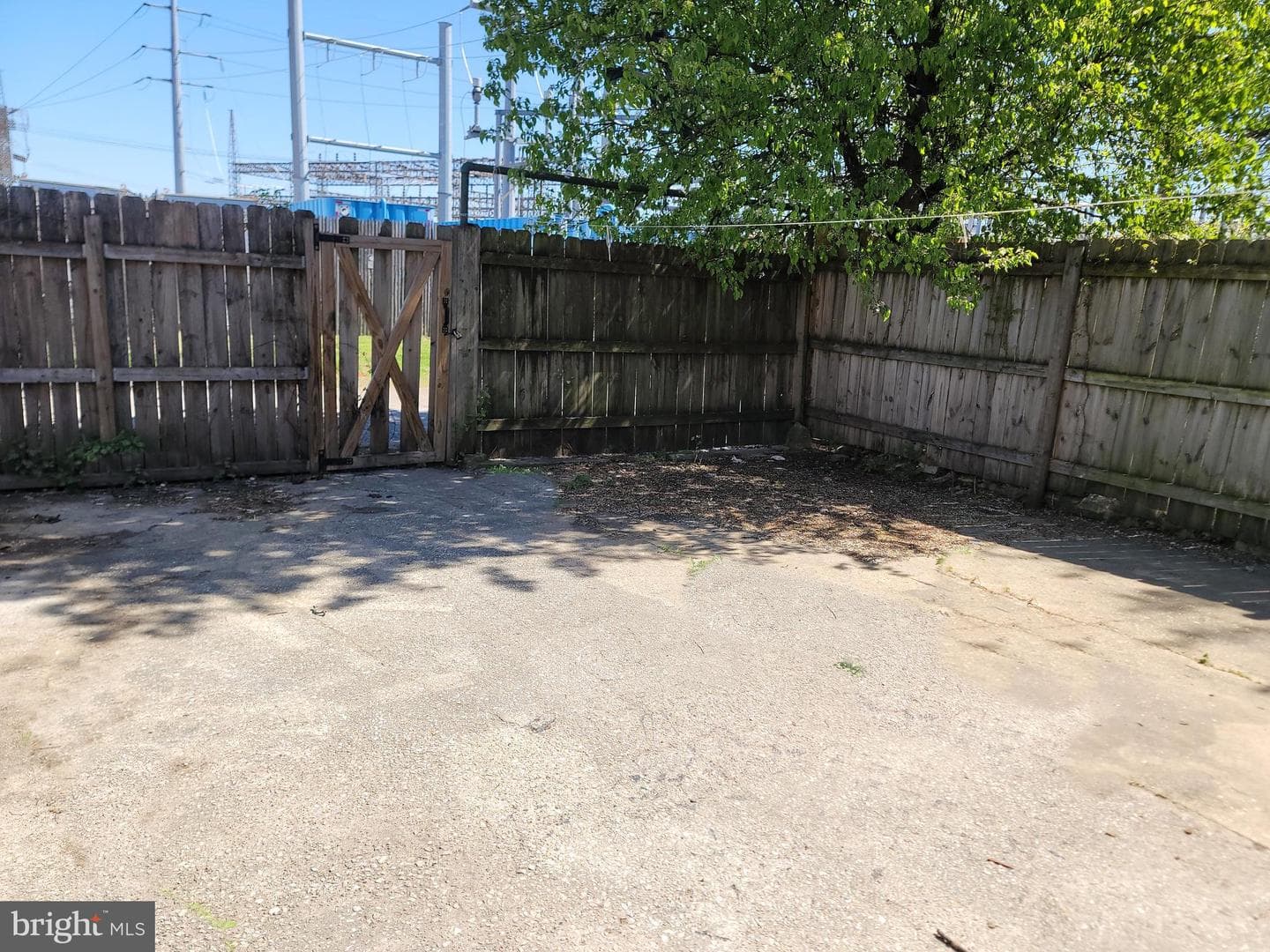 2029 Annapolis Road photo 3