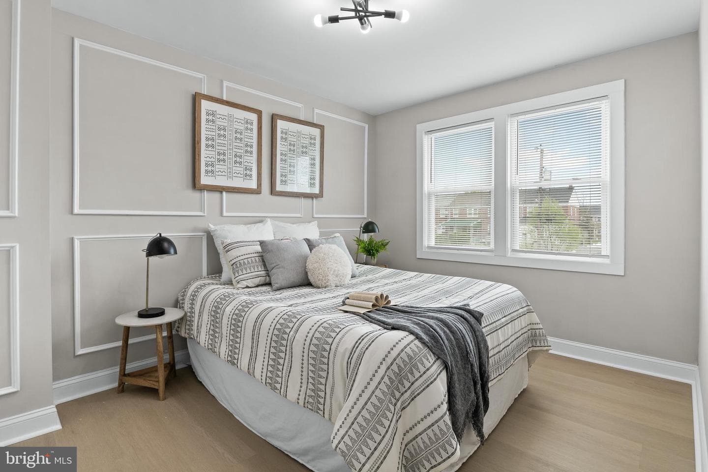 5907 Leith Walk photo 27