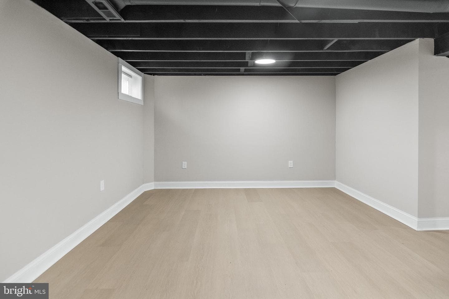 5907 Leith Walk photo 32