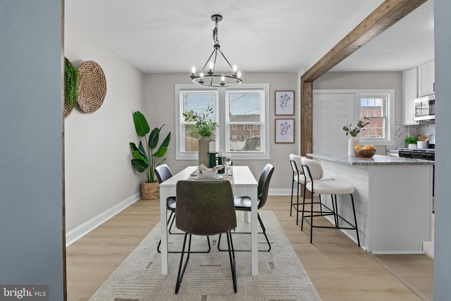 5907 Leith Walk photo 9