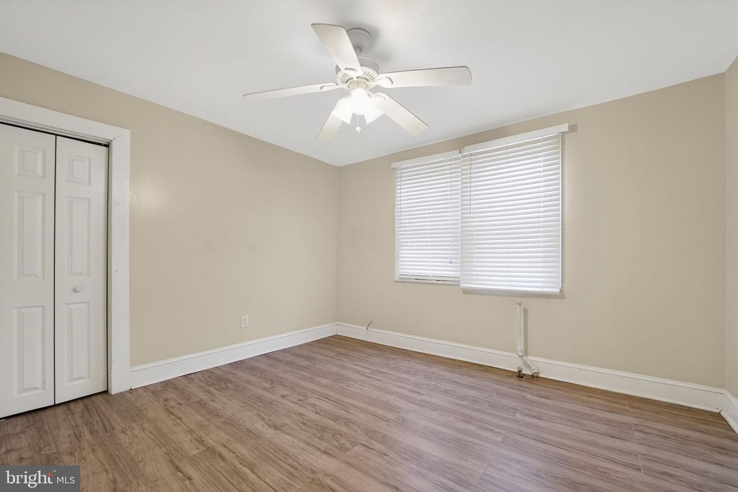 6003 Glenoak Avenue photo 4