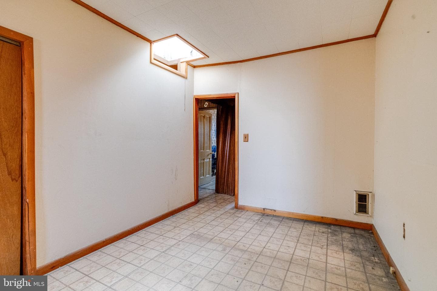 38 S Curley Street photo 22