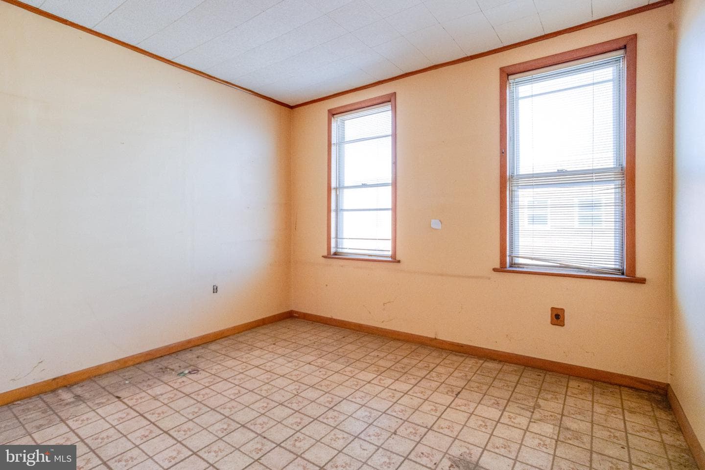 38 S Curley Street photo 25