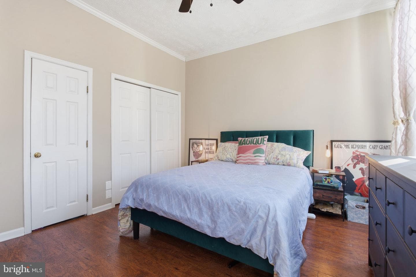 116 W Clement Street photo 26