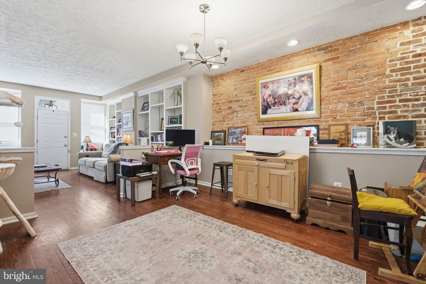 116 W Clement Street photo 8