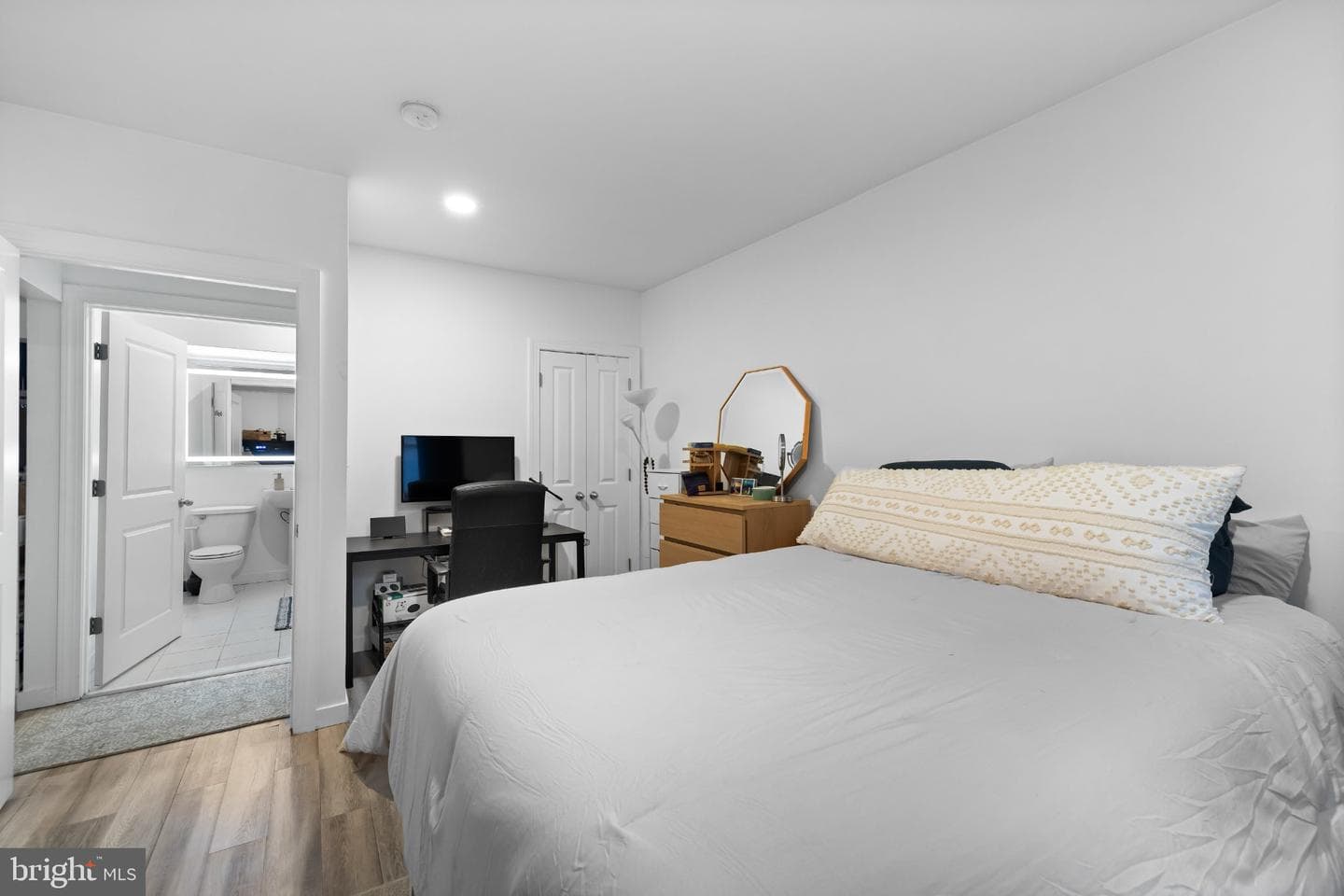 511 S Bond Street #107 photo 16