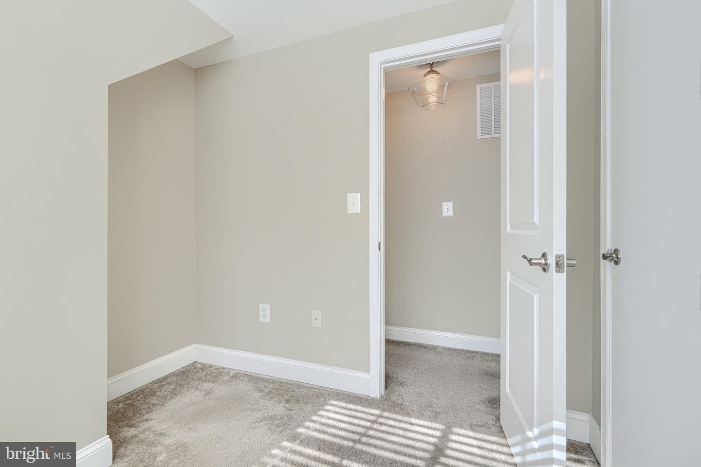 3105 Juneau Place photo 28