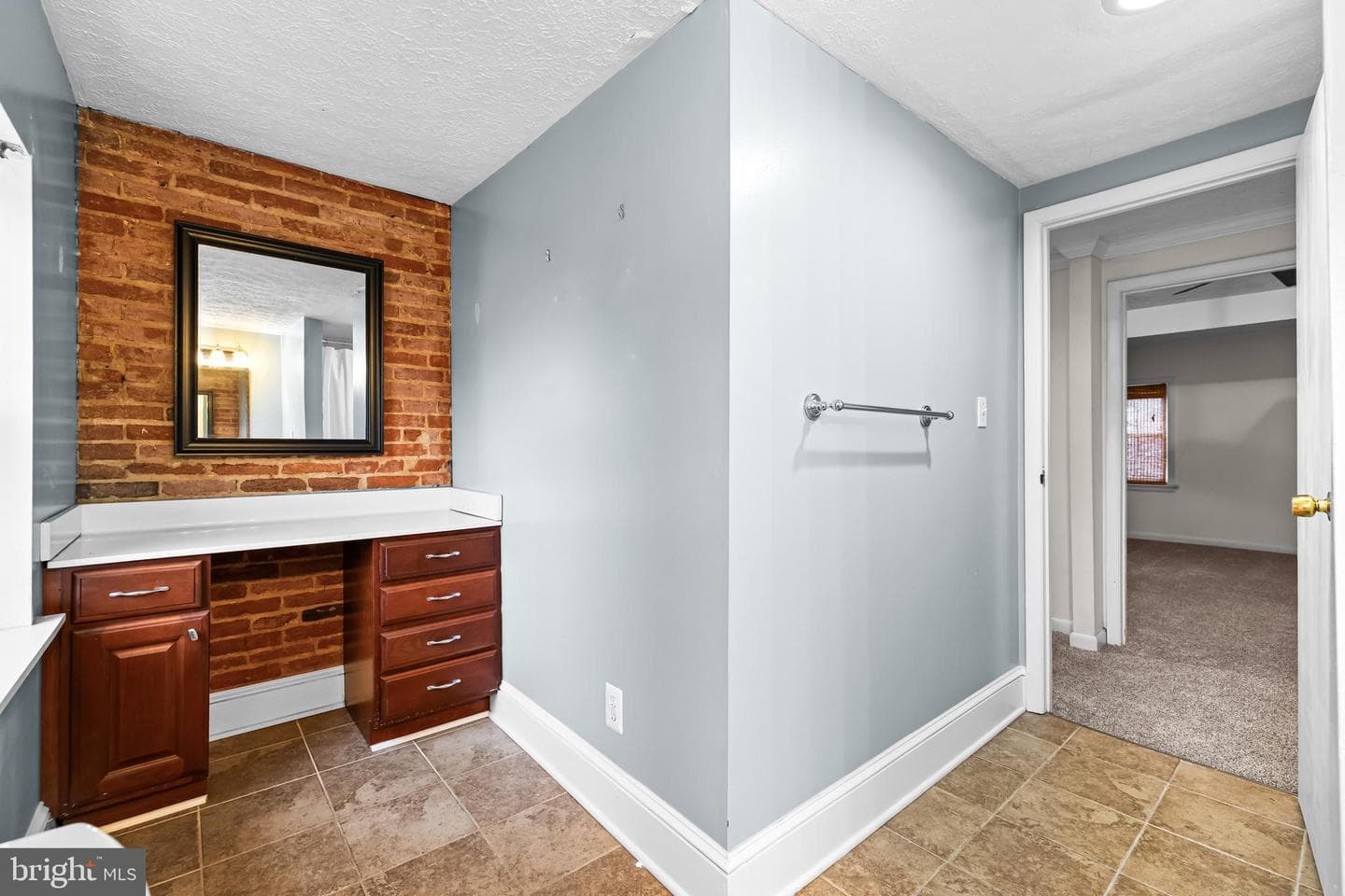 2214 Fleet Street photo 23
