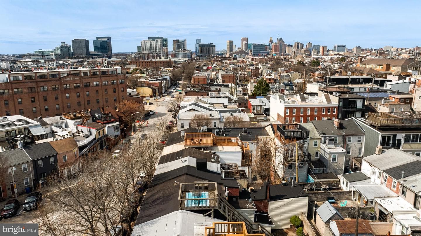 2214 Fleet Street photo 33